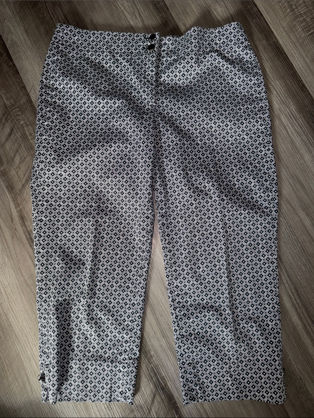 Talbots heritage 8 black white geometric cropped pants casual business work
